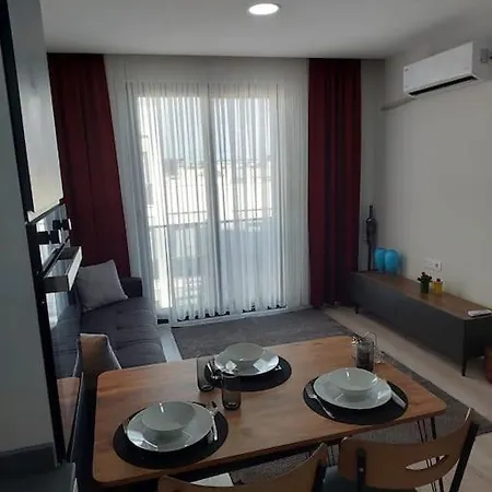 Comfort And Peace In A Luxury Residence!