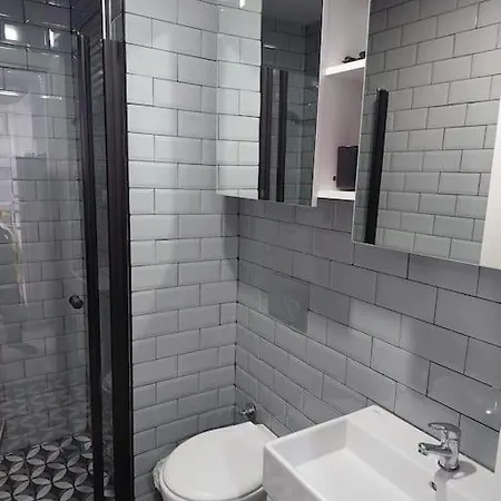 Comfort And Peace In A Luxury Residence!